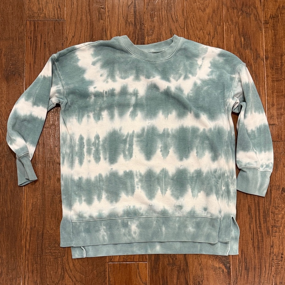 SO Women's Crewneck Tie-Dye Sweater - Green and White